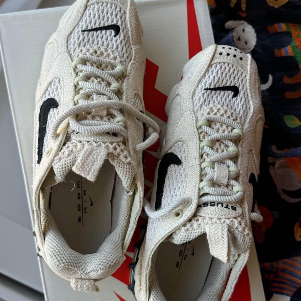 Nike Stussy - Picture 3 of 3